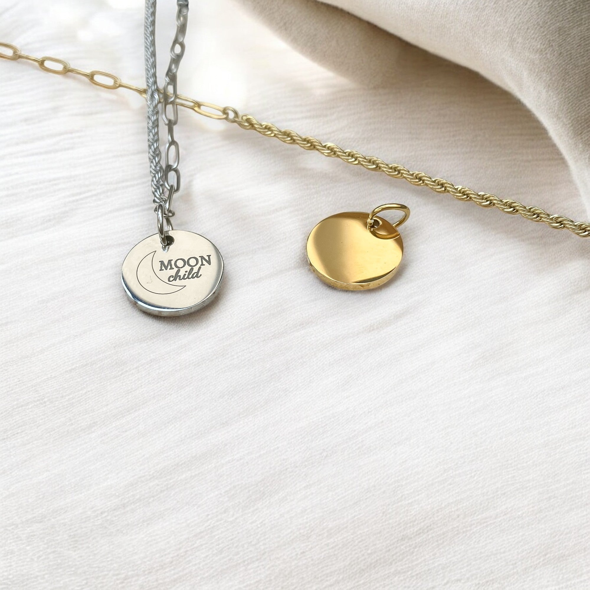 Gepersonaliseerde Armband met Ronde Hanger - Keelin Design