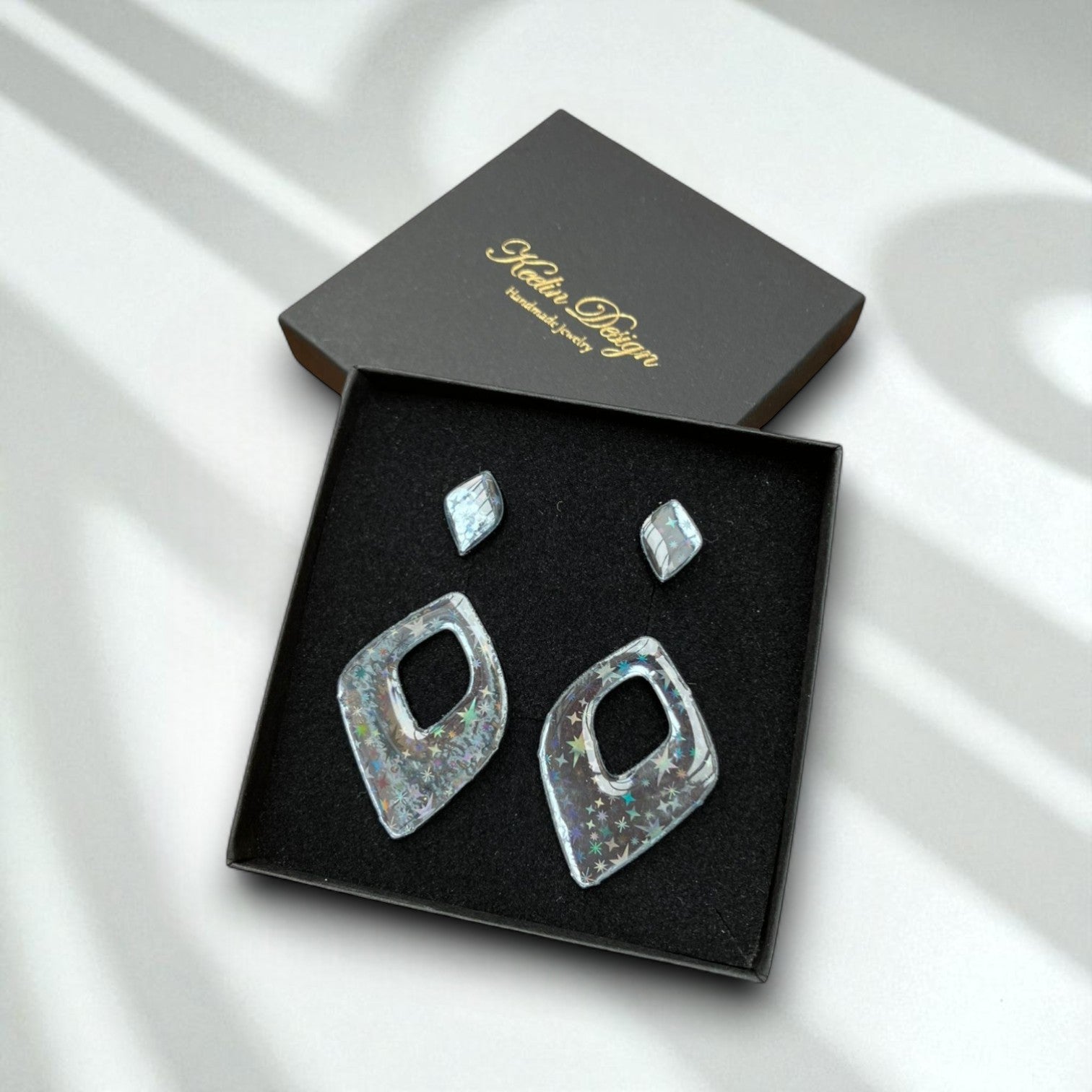 Keelin Design - Unieke laser-cut acryl oorbellen - Enchanta SET - Holografische Oorbellen - Midi en MINI