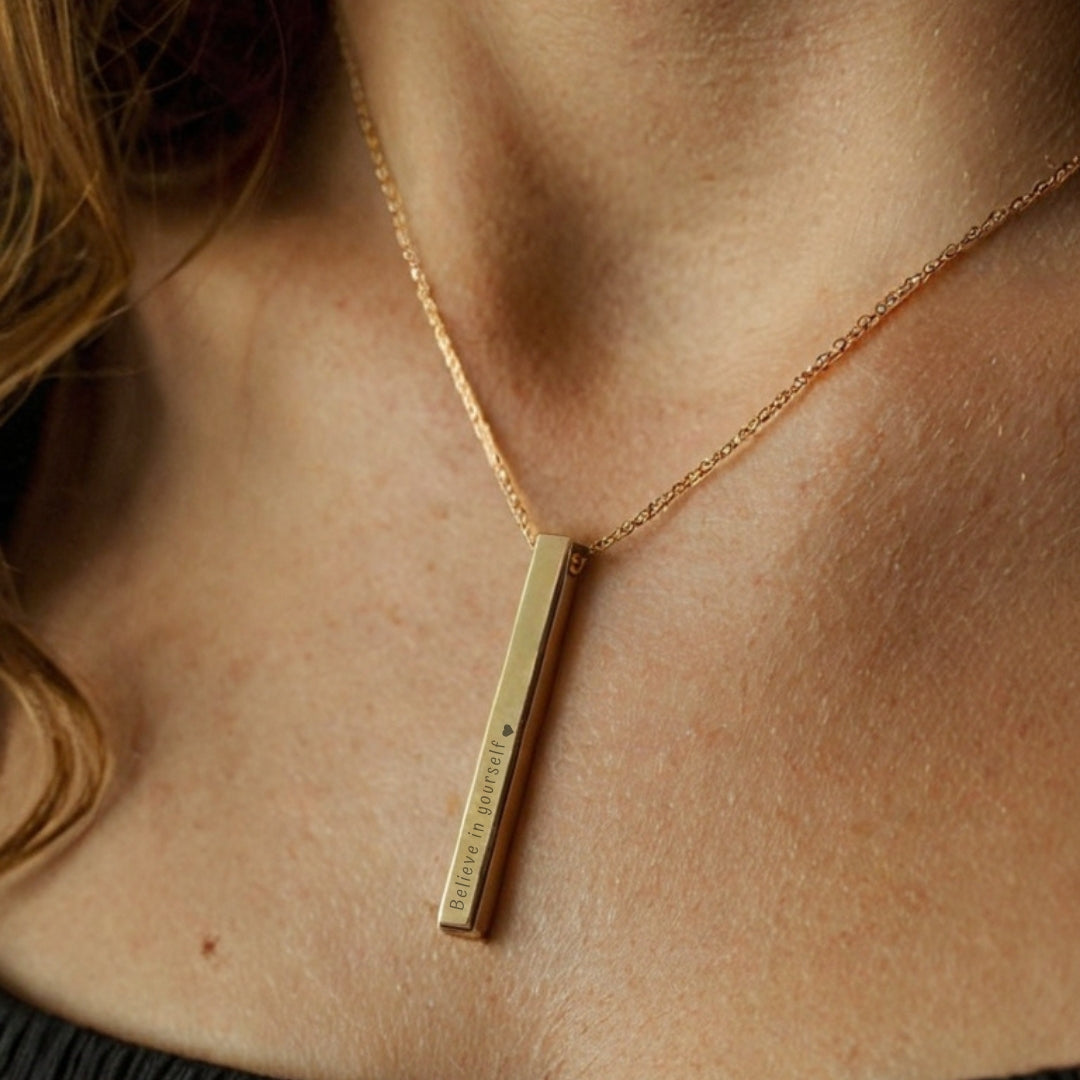 Gepersonaliseerd juweel: Schakelketting met 4-zijdige verticale bar hanger