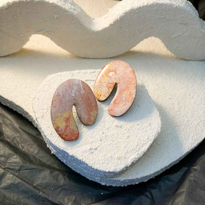 Keelin Design, Handgemaakte Oorbellen · Aurora · Statement Boog Oorbellen · Handgeschilderd Metallic