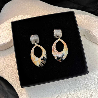 Keelin Design, Handgemaakte Oorbellen · Trix · Marquise Vorm Midi Oorbellen (in doosje) · Gouden Ochtendbloesem