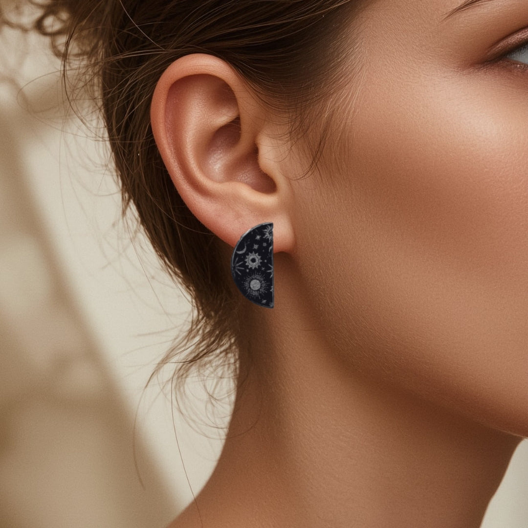 Keelin Design Handmade Jewelry - Unieke laser-cut acryl oorbellen - Statement oorbellen - Lichtgewicht oorbellen - Ruby