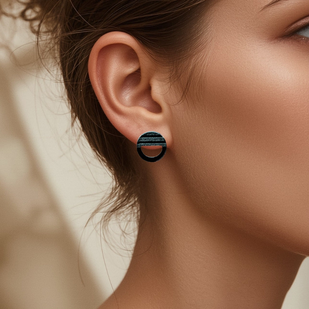 Keelin Design - Handmade Jewelry - Tess MINI Oorstekers - Unieke laser-cut acryl oorbellen - Oorknopjes - Oorstekers