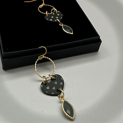 Isabelle – Hartjes Statement Oorbellen met Glashangertje - Keelin Design