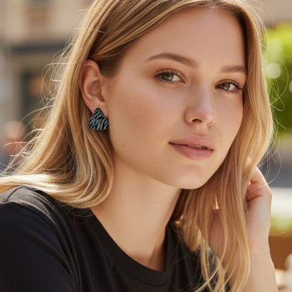 Sofia - MIDI Driehoek Zebra Zilver/Goud - Keelin Design